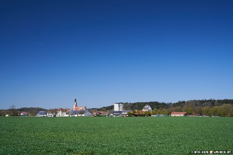 Gemeinde Erharting Landkreis Mühldorf Ortsansicht (Dirschl Johann) Deutschland MÜ